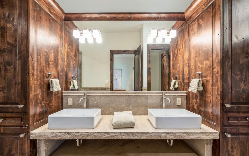 Experience Magic Magnificent Estate with Spectacular Sawatch Range Views in Colorado Listed at 10995000 45