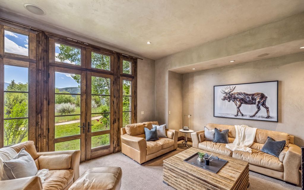 Experience Magic Magnificent Estate with Spectacular Sawatch Range Views in Colorado Listed at 10995000 46