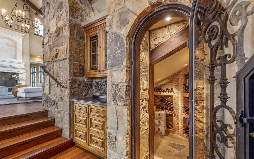 Experience Magic Magnificent Estate with Spectacular Sawatch Range Views in Colorado Listed at 10995000 50