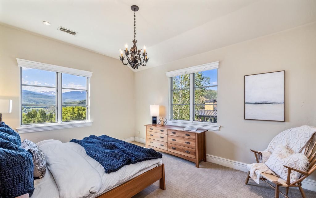 Experience Magic Magnificent Estate with Spectacular Sawatch Range Views in Colorado Listed at 10995000 52