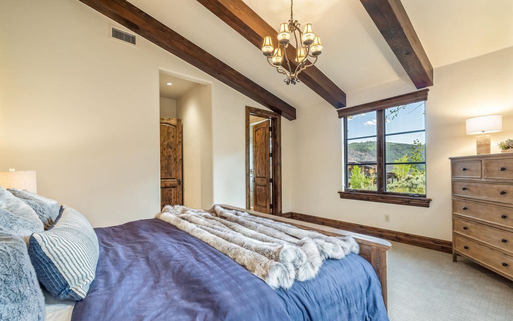 Experience Magic Magnificent Estate with Spectacular Sawatch Range Views in Colorado Listed at 10995000 57