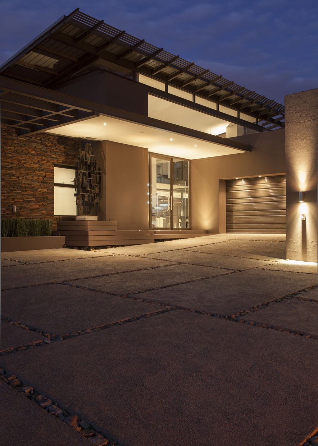 House Duk, Modern Home by Nico van der Meulen Architects