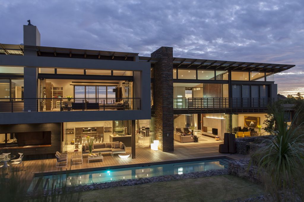 House Duk, Modern Home by Nico van der Meulen Architects