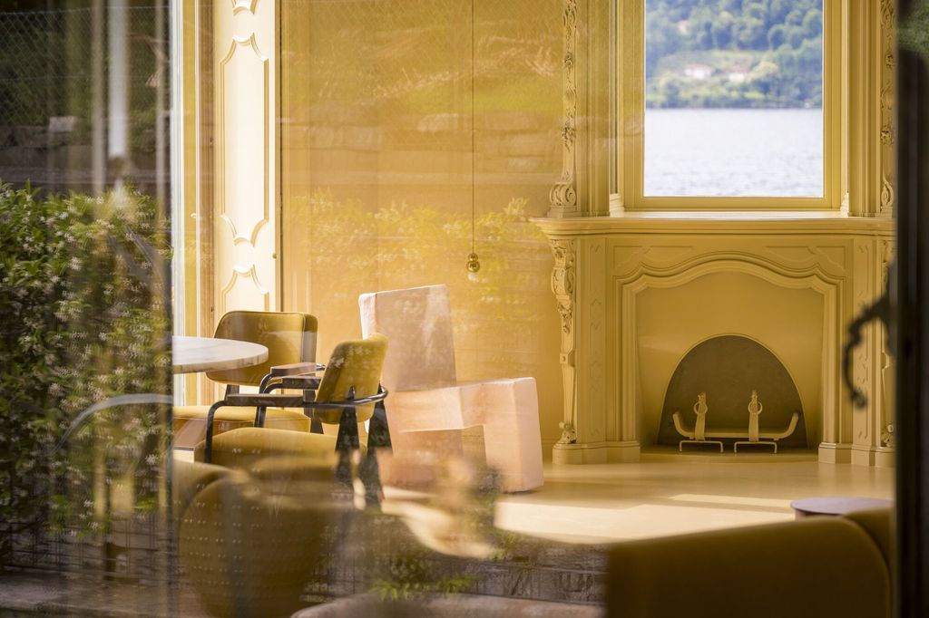 House on Lake Como, elegance estate by J. Mayer H.Architects