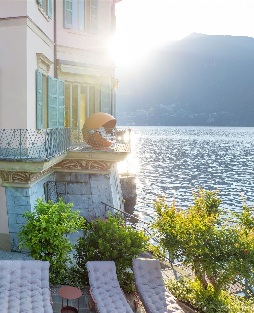 House on Lake Como, elegance estate by J. Mayer H.Architects