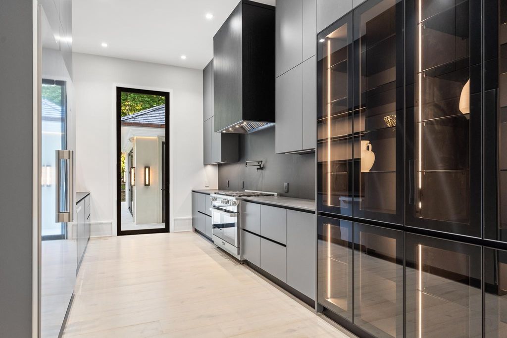 Langley Crest An Extraordinary McLean Virginia Estate Redefining Luxury Living Listed at 29990000 23
