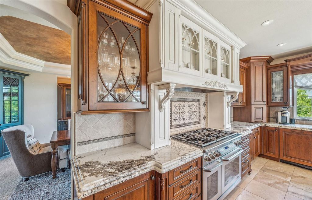 Luxurious Colorado Home on Golf Course with Stunning Mountain and City Views Listed at 2.3 Million 11