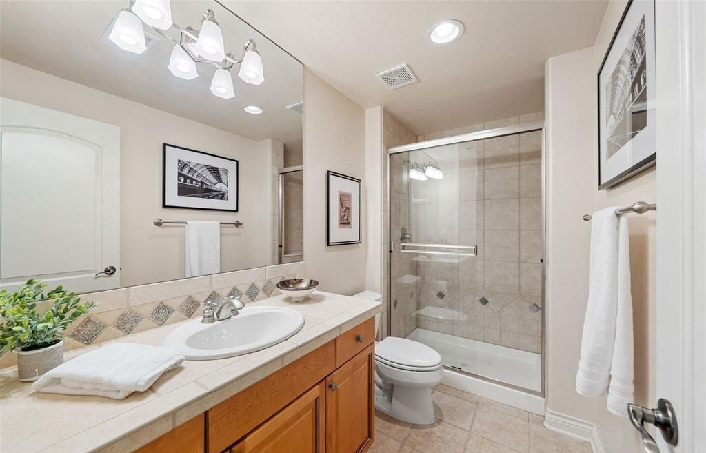 Luxurious Colorado Home on Golf Course with Stunning Mountain and City Views Listed at 2.3 Million 42