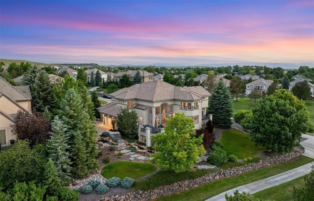 Luxurious Colorado Home on Golf Course with Stunning Mountain and City Views Listed at 2.3 Million 44