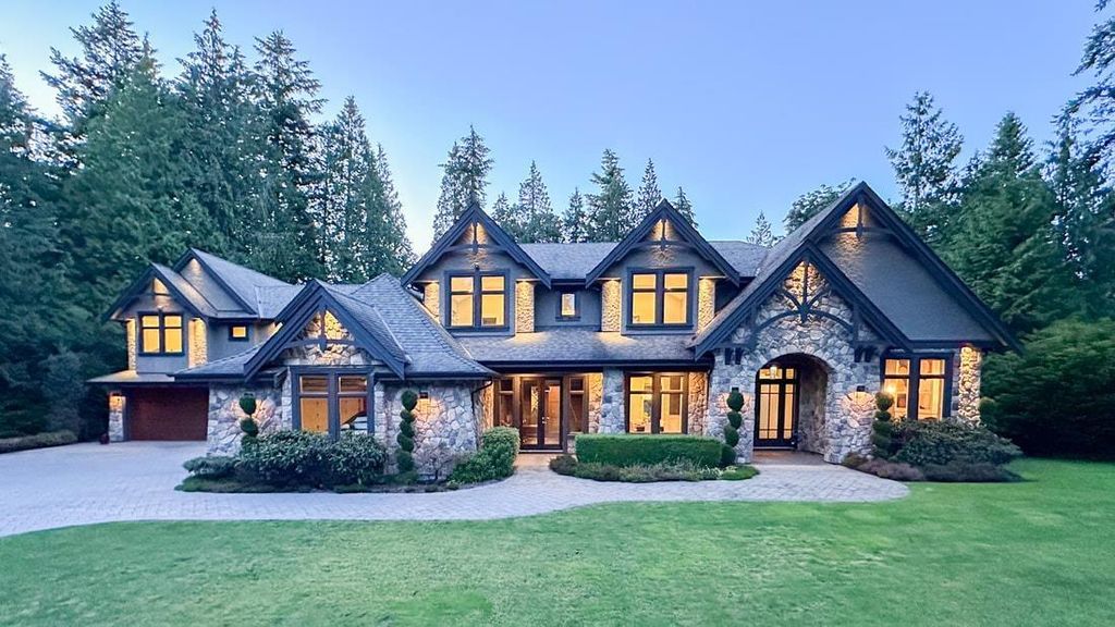 Luxurious Estate Mansion in Canada A Masterpiece of Top Quality Materials and Workmanship Available for C9988000 1