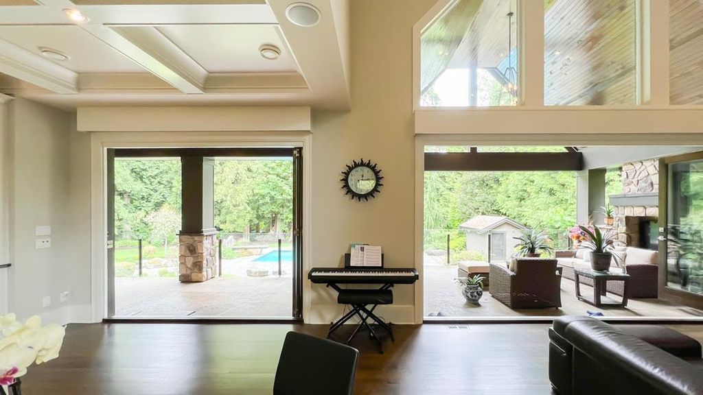Luxurious Estate Mansion in Canada A Masterpiece of Top Quality Materials and Workmanship Available for C9988000 13