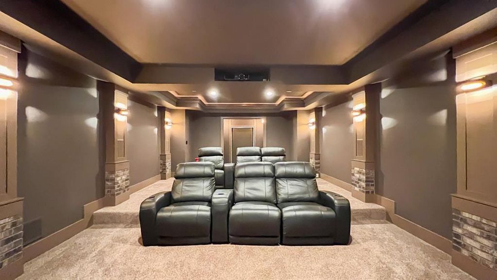 Luxurious Estate Mansion in Canada A Masterpiece of Top Quality Materials and Workmanship Available for C9988000 29