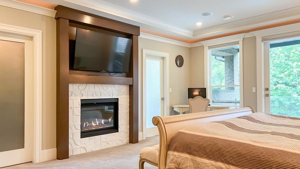 Luxurious Estate Mansion in Canada A Masterpiece of Top Quality Materials and Workmanship Available for C9988000 34