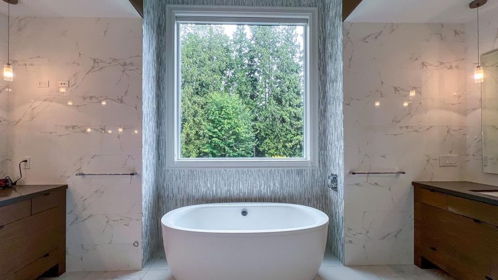 Luxurious Estate Mansion in Canada A Masterpiece of Top Quality Materials and Workmanship Available for C9988000 36