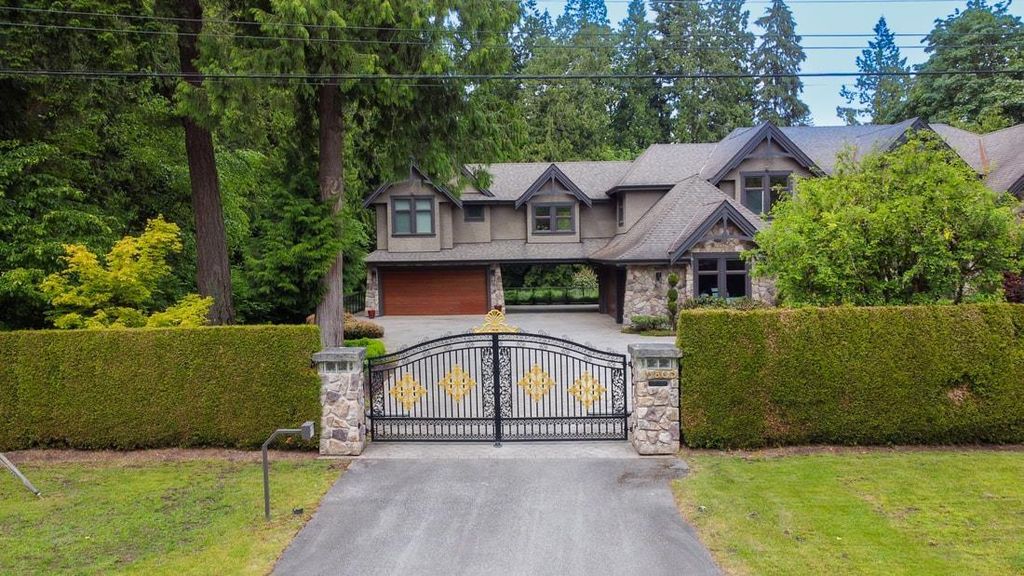 Luxurious Estate Mansion in Canada A Masterpiece of Top Quality Materials and Workmanship Available for C9988000 4