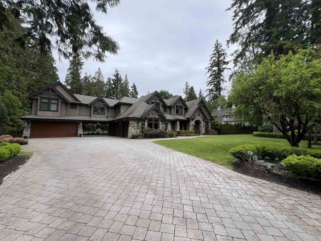 Luxurious Estate Mansion in Canada A Masterpiece of Top Quality Materials and Workmanship Available for C9988000 9