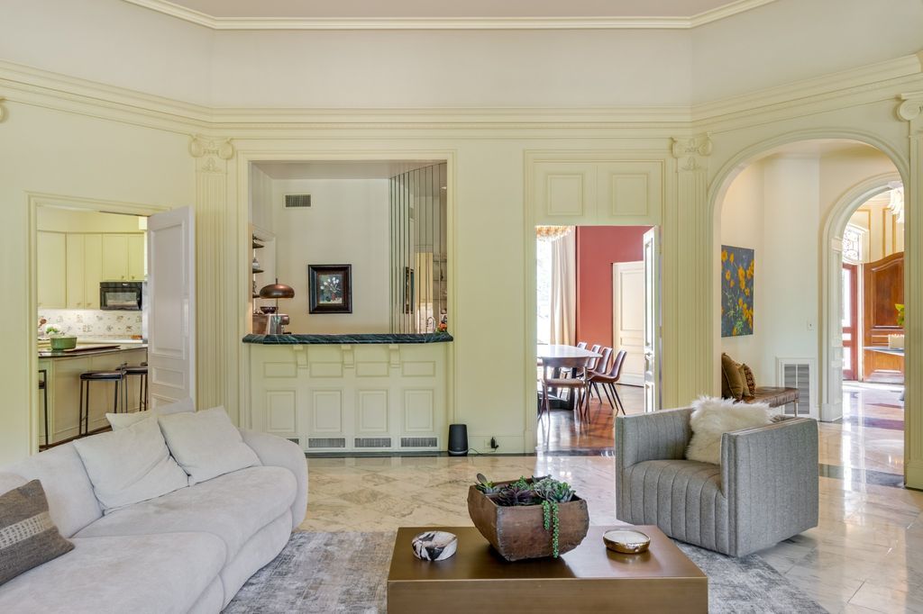 Luxurious and Private French Manor in Tennessee for 4995000 12