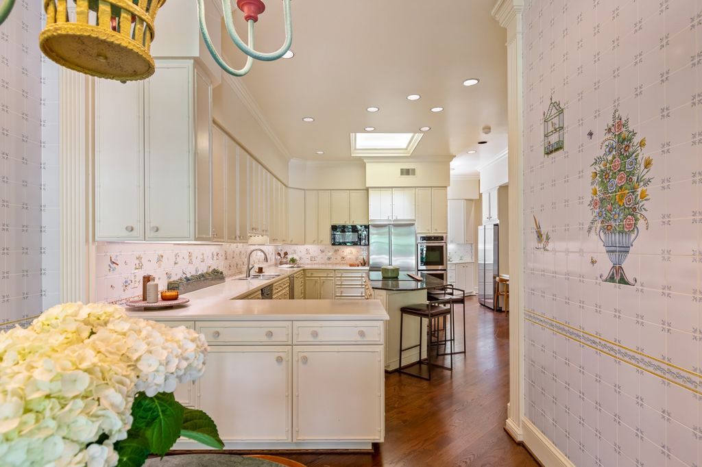 Luxurious and Private French Manor in Tennessee for 4995000 22