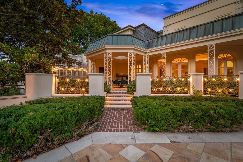 Luxurious and Private French Manor in Tennessee for 4995000 44