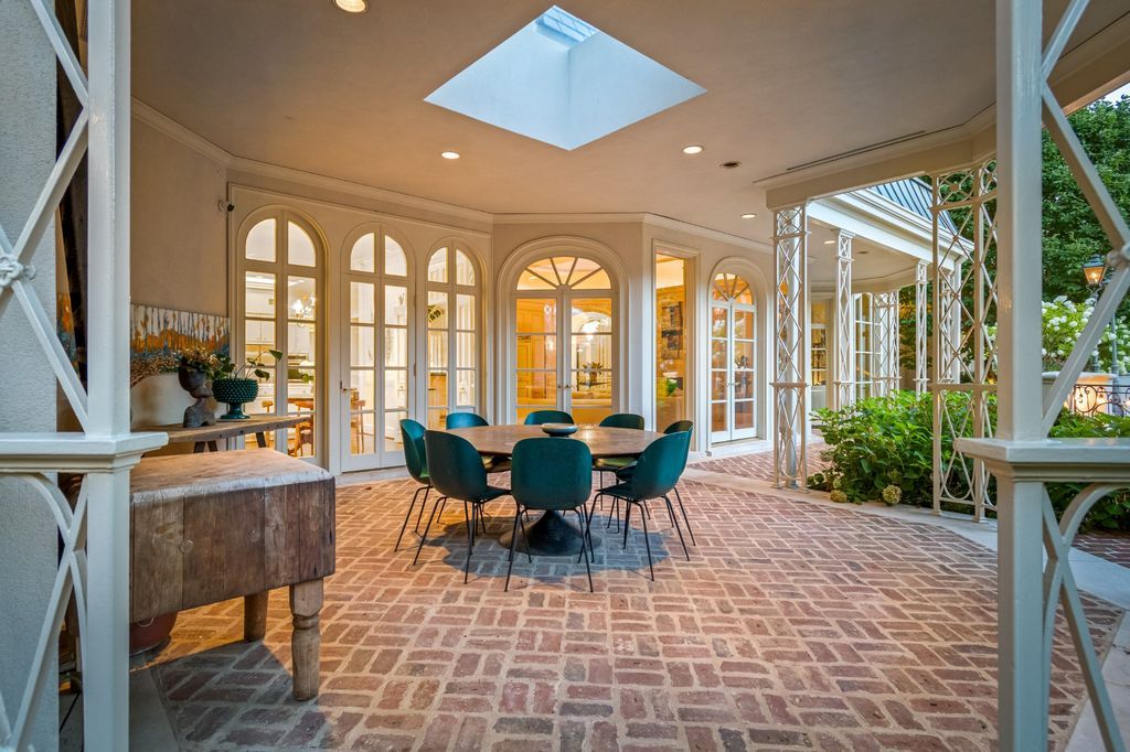 Luxurious and Private French Manor in Tennessee for 4995000 46