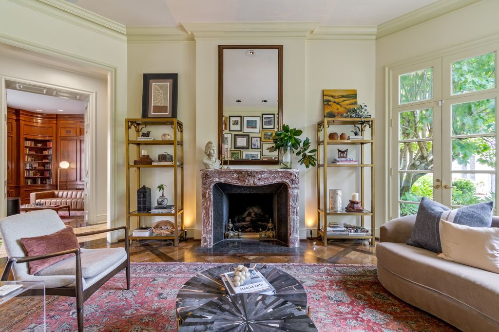 Luxurious and Private French Manor in Tennessee for 4995000 5