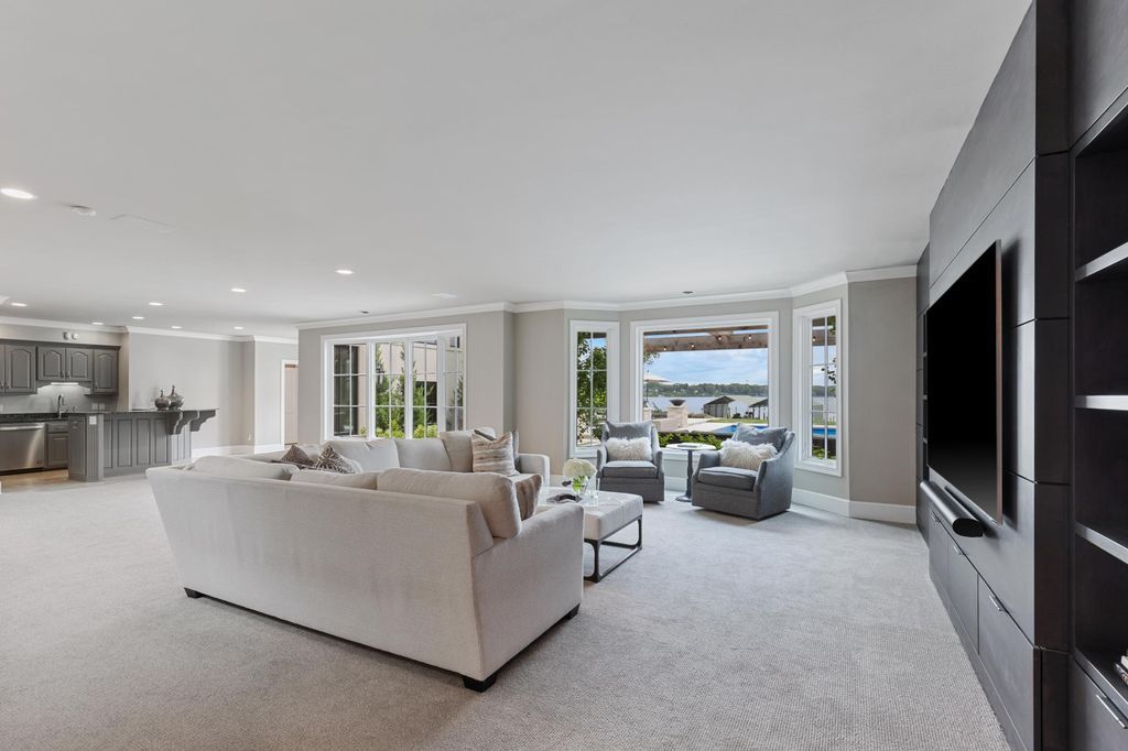 Luxury Living with Stunning Views 7 Million Resort Like Residence in Minnesota 58