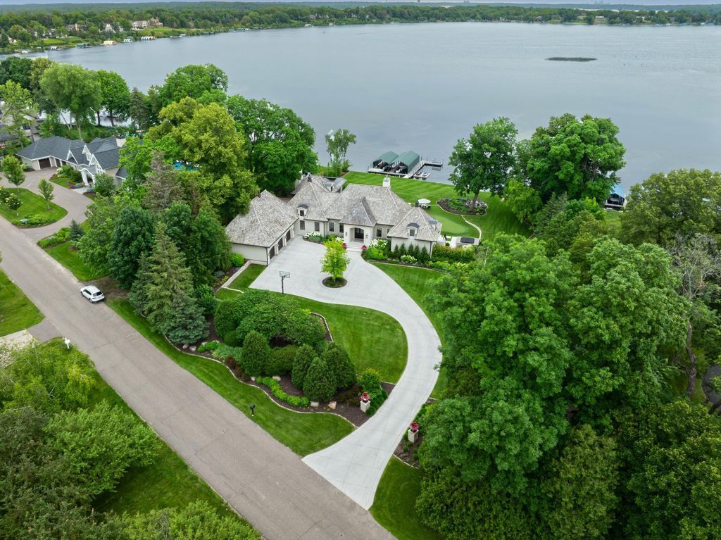 Luxury Living with Stunning Views 7 Million Resort Like Residence in Minnesota 65