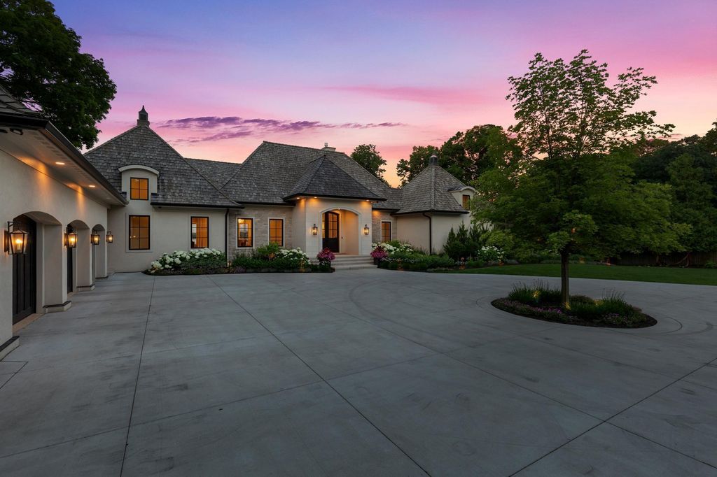 Luxury Living with Stunning Views 7 Million Resort Like Residence in Minnesota 70