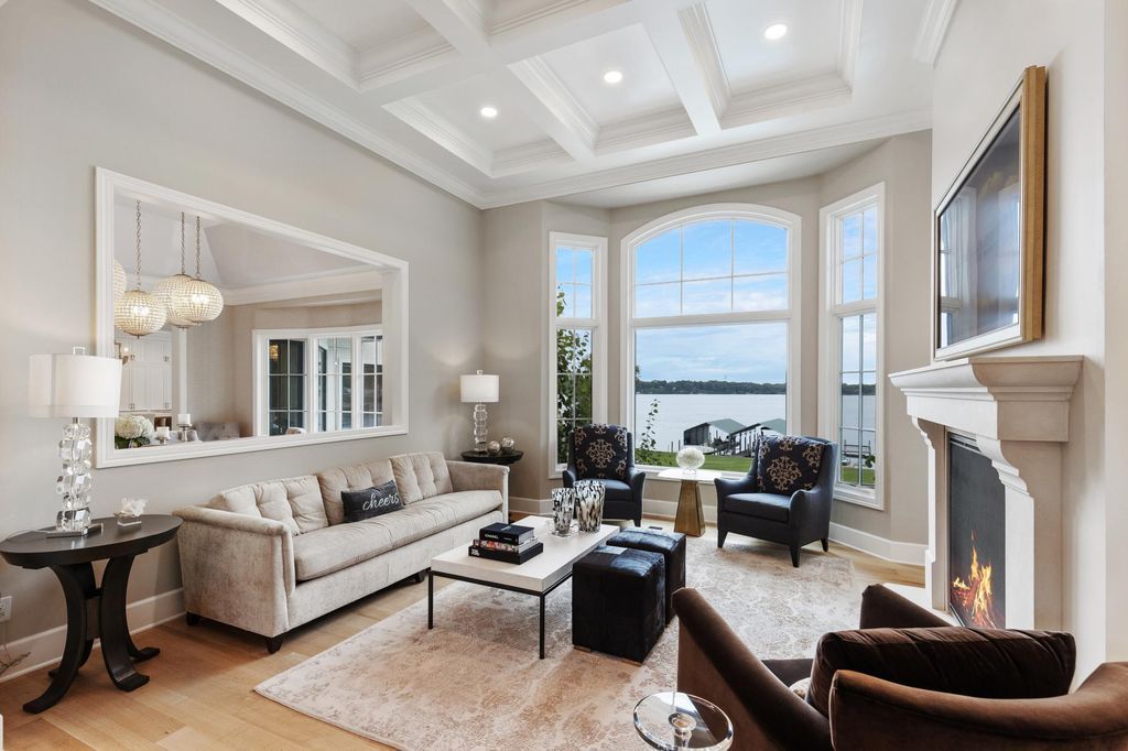 Luxury Living with Stunning Views 7 Million Resort Like Residence in Minnesota 9