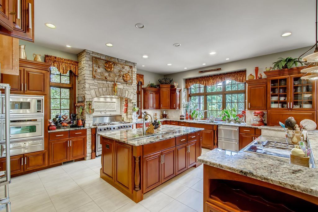 Luxury and Harmony 3.799 Million Custom Built Estate in Illinois Offering Solitude and Togetherness 14