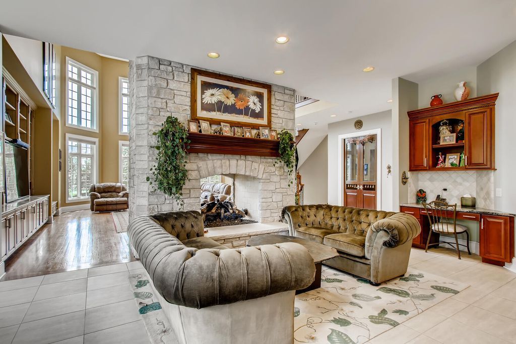 Luxury and Harmony 3.799 Million Custom Built Estate in Illinois Offering Solitude and Togetherness 18