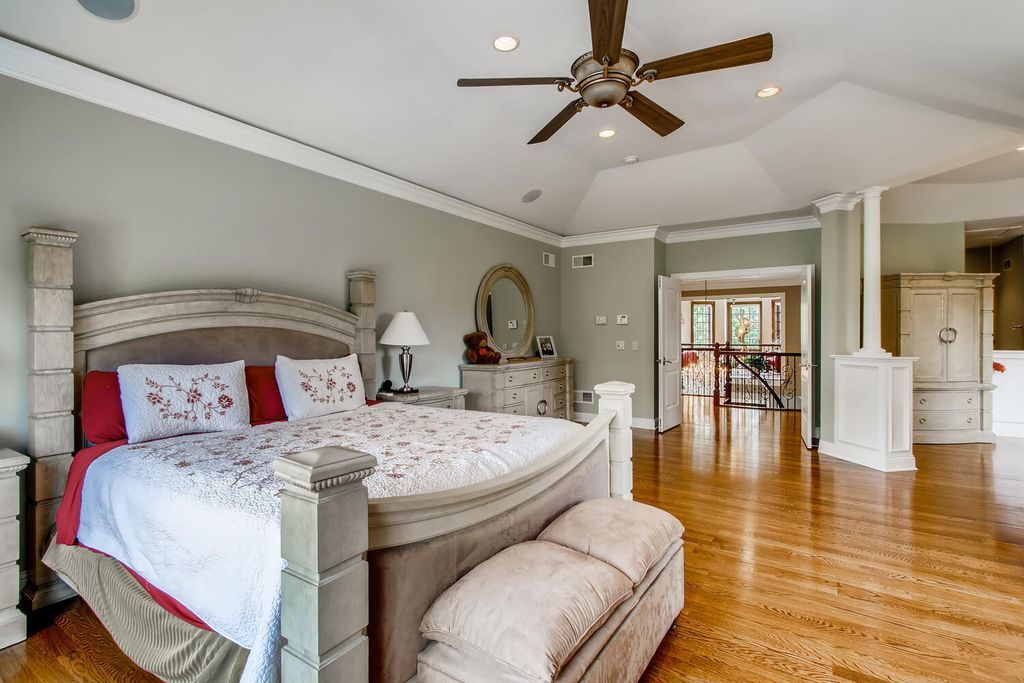 Luxury and Harmony 3.799 Million Custom Built Estate in Illinois Offering Solitude and Togetherness 29
