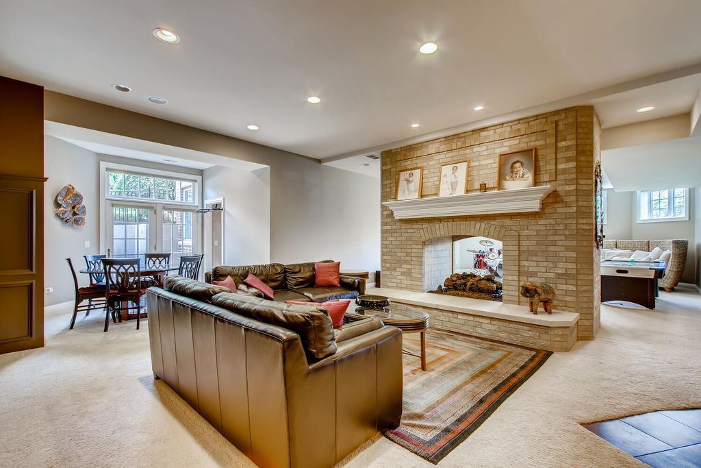 Luxury and Harmony 3.799 Million Custom Built Estate in Illinois Offering Solitude and Togetherness 43