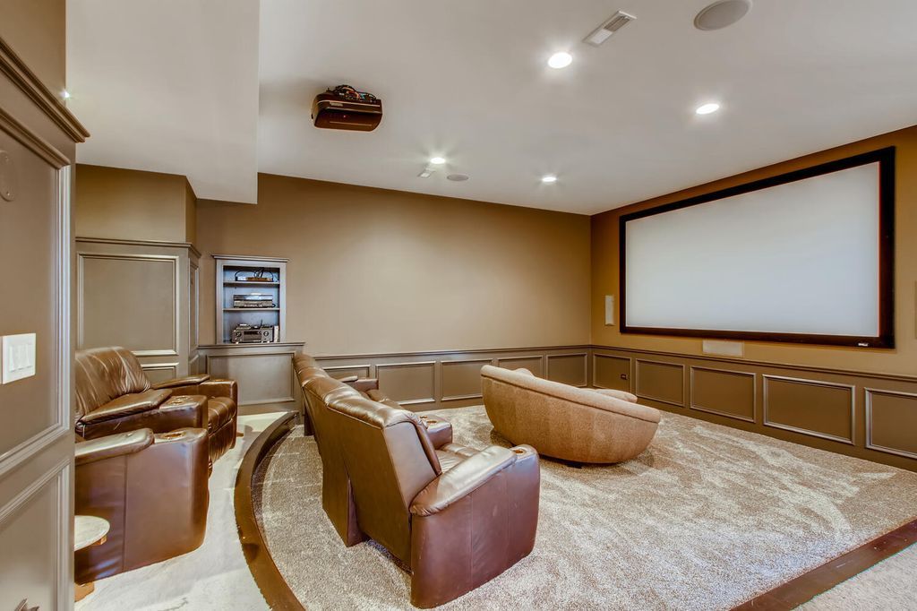 Luxury and Harmony 3.799 Million Custom Built Estate in Illinois Offering Solitude and Togetherness 47