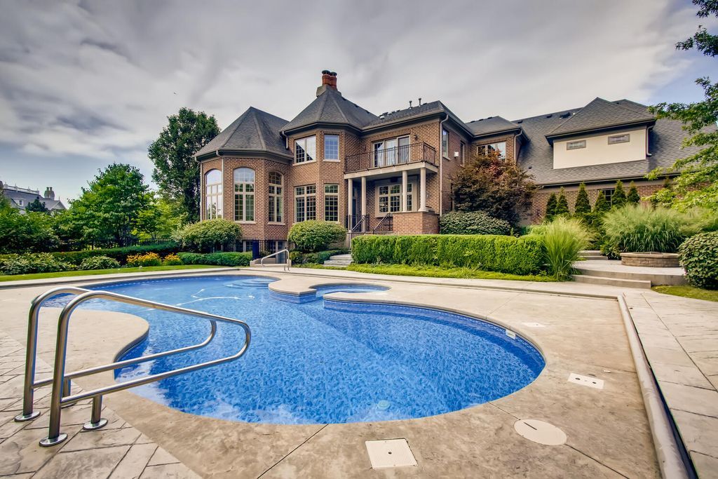 Luxury and Harmony 3.799 Million Custom Built Estate in Illinois Offering Solitude and Togetherness 57