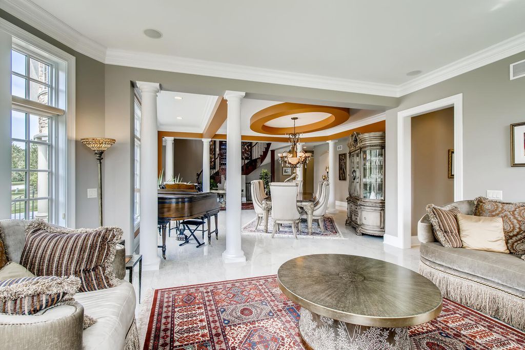 Luxury and Harmony 3.799 Million Custom Built Estate in Illinois Offering Solitude and Togetherness 9
