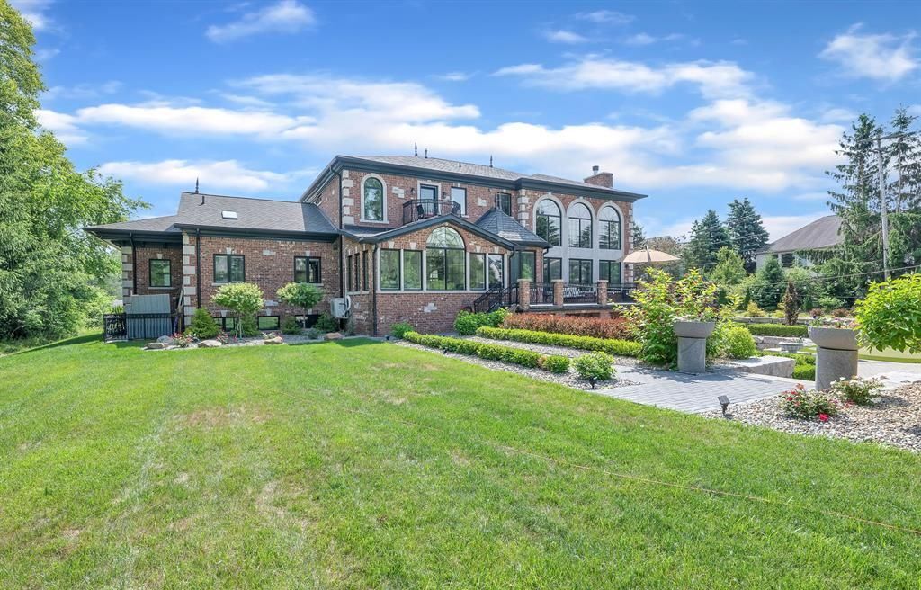 Michigans Finest 4.9 Million Home with Unmatched Luxury and Detail 10