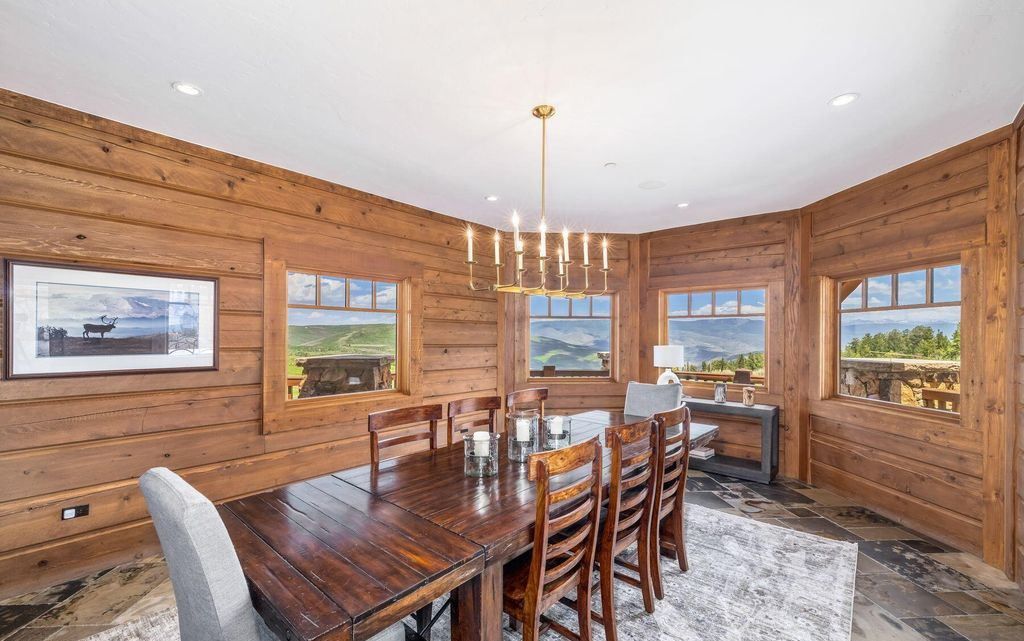 Mountain Charm Meets Modern Comfort Exquisite Colorado Residence for 7.25 Million 21