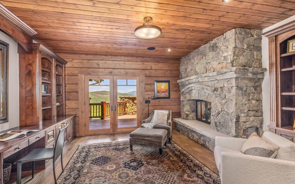 Mountain Charm Meets Modern Comfort Exquisite Colorado Residence for 7.25 Million 24