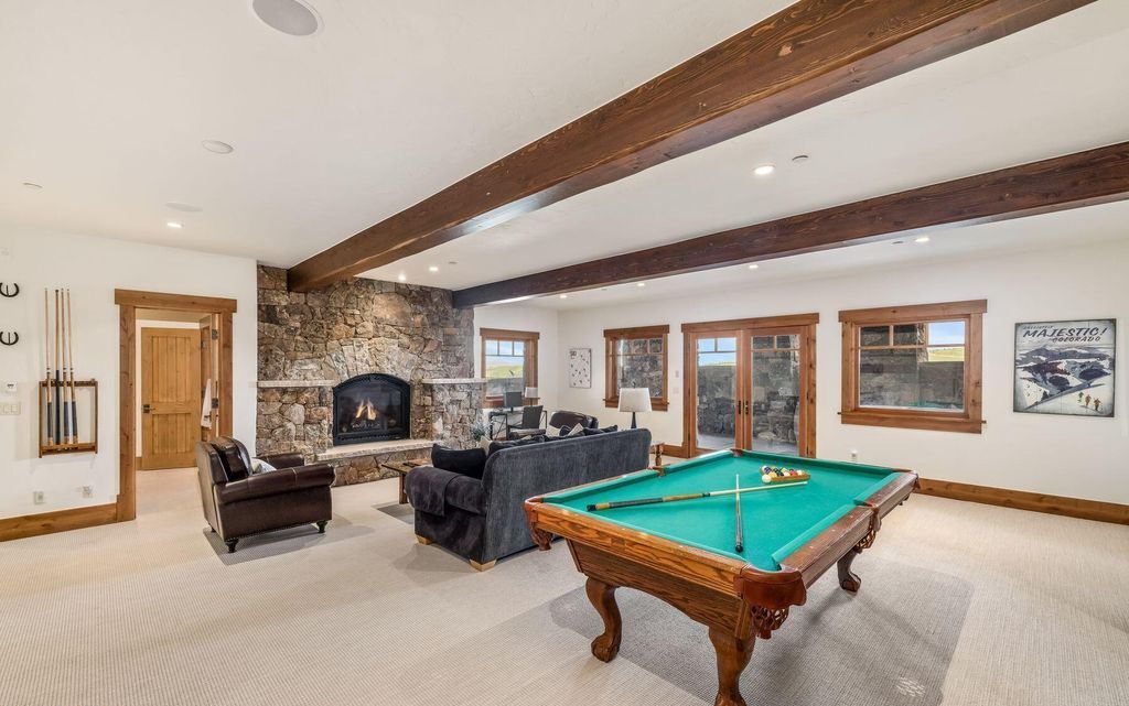 Mountain Charm Meets Modern Comfort Exquisite Colorado Residence for 7.25 Million 39