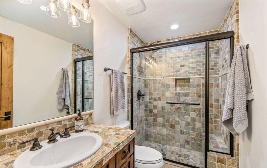 Mountain Charm Meets Modern Comfort Exquisite Colorado Residence for 7.25 Million 53