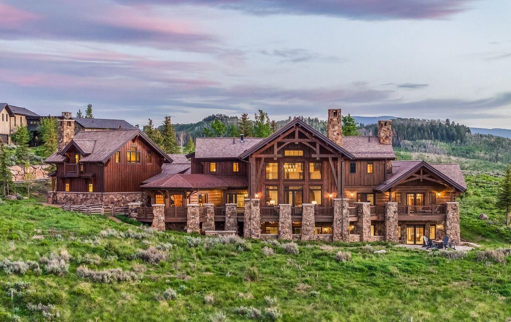 Mountain Charm Meets Modern Comfort Exquisite Colorado Residence for 7.25 Million 6