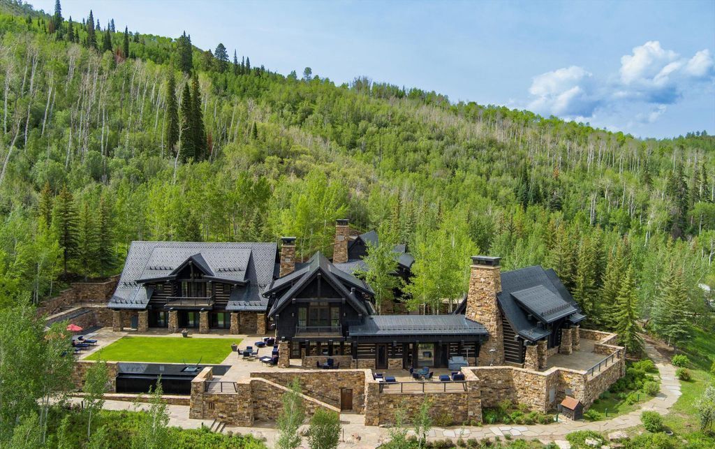 Mountain Ranch A Supreme Blend of Sophistication and Alpine Delight in Colorado Listed for 65 Million 1