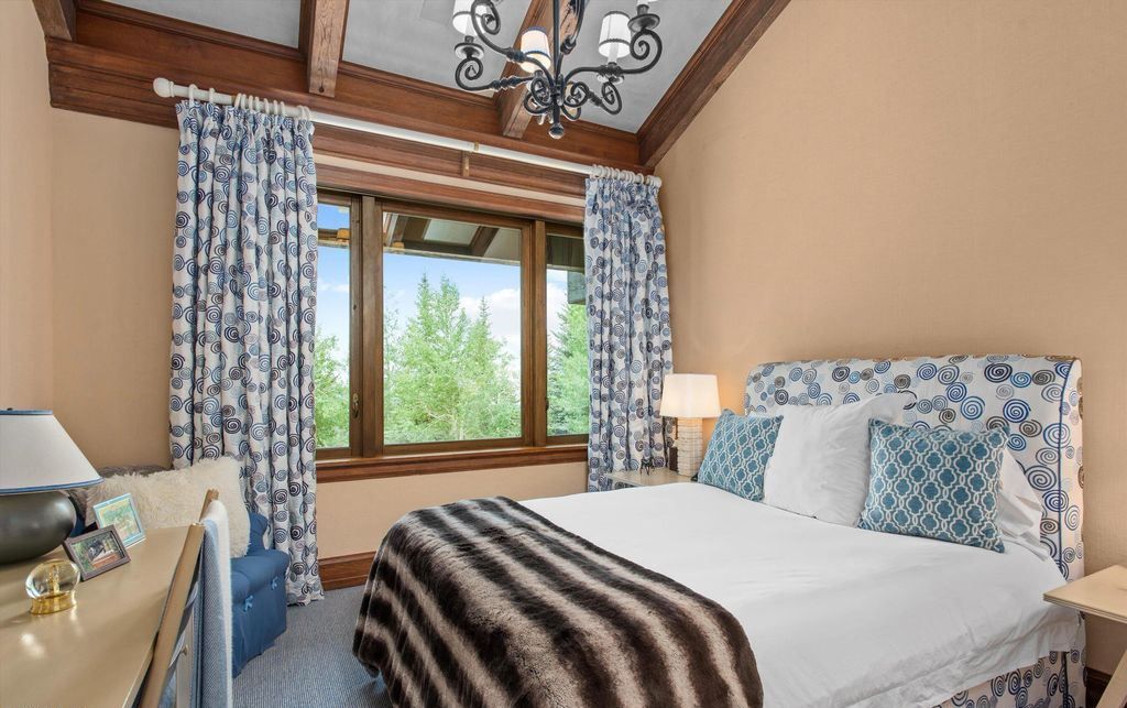 Mountain Ranch A Supreme Blend of Sophistication and Alpine Delight in Colorado Listed for 65 Million 27