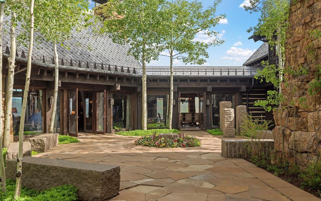 Mountain Ranch A Supreme Blend of Sophistication and Alpine Delight in Colorado Listed for 65 Million 31