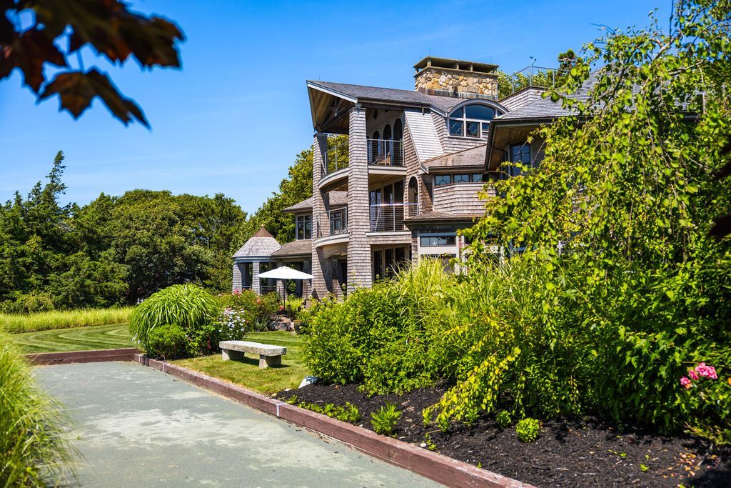 Osprey House Luxury Blending Contemporary and Traditional Design in Massachusetts for 6.995 Million 12