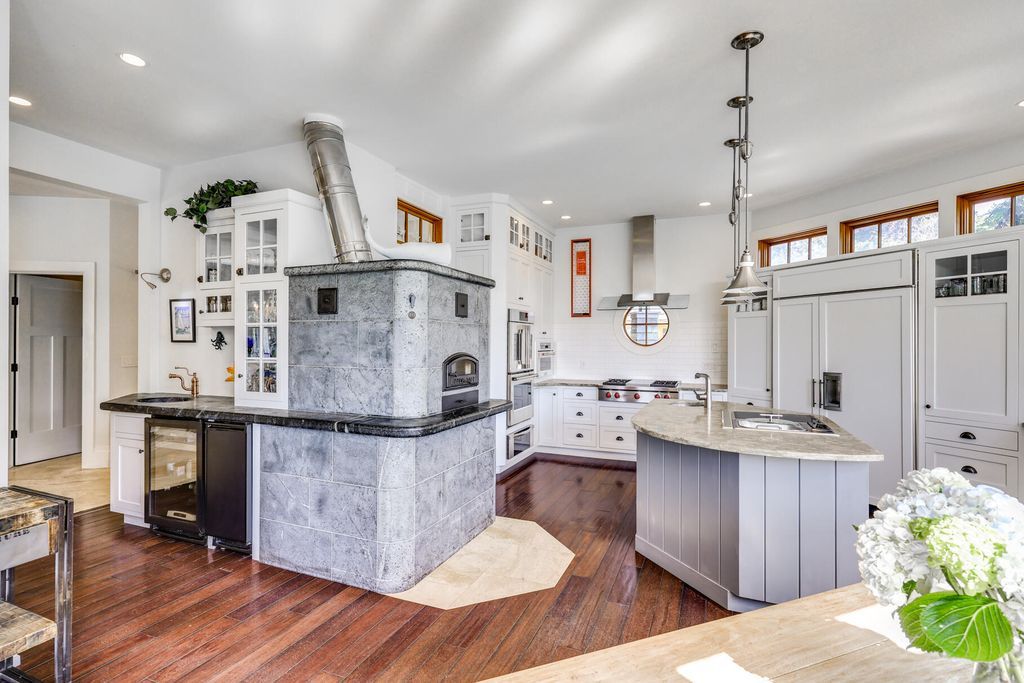 Osprey House Luxury Blending Contemporary and Traditional Design in Massachusetts for 6.995 Million 19