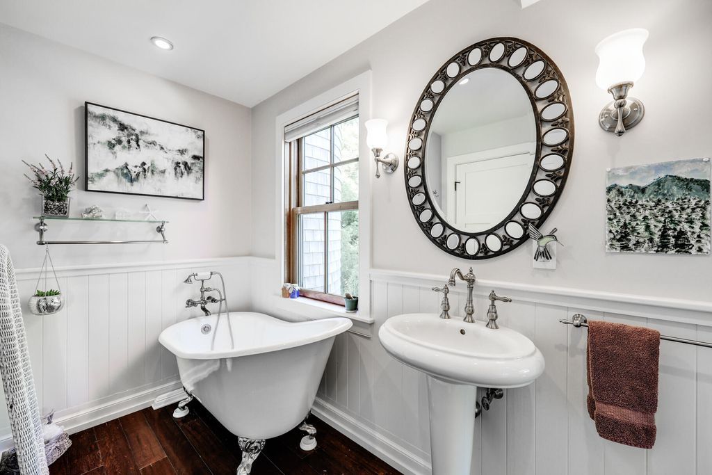 Osprey House Luxury Blending Contemporary and Traditional Design in Massachusetts for 6.995 Million 45