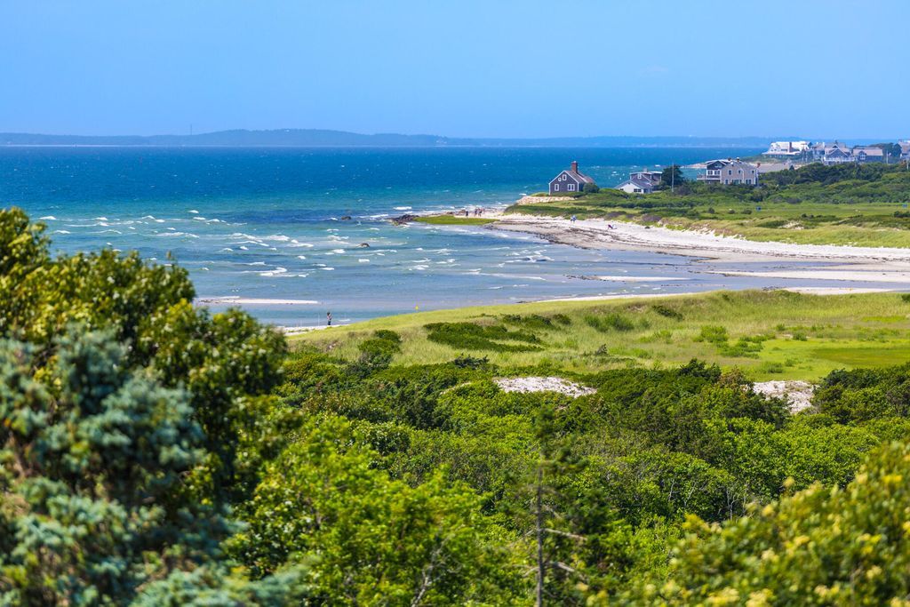 Osprey House Luxury Blending Contemporary and Traditional Design in Massachusetts for 6.995 Million 59