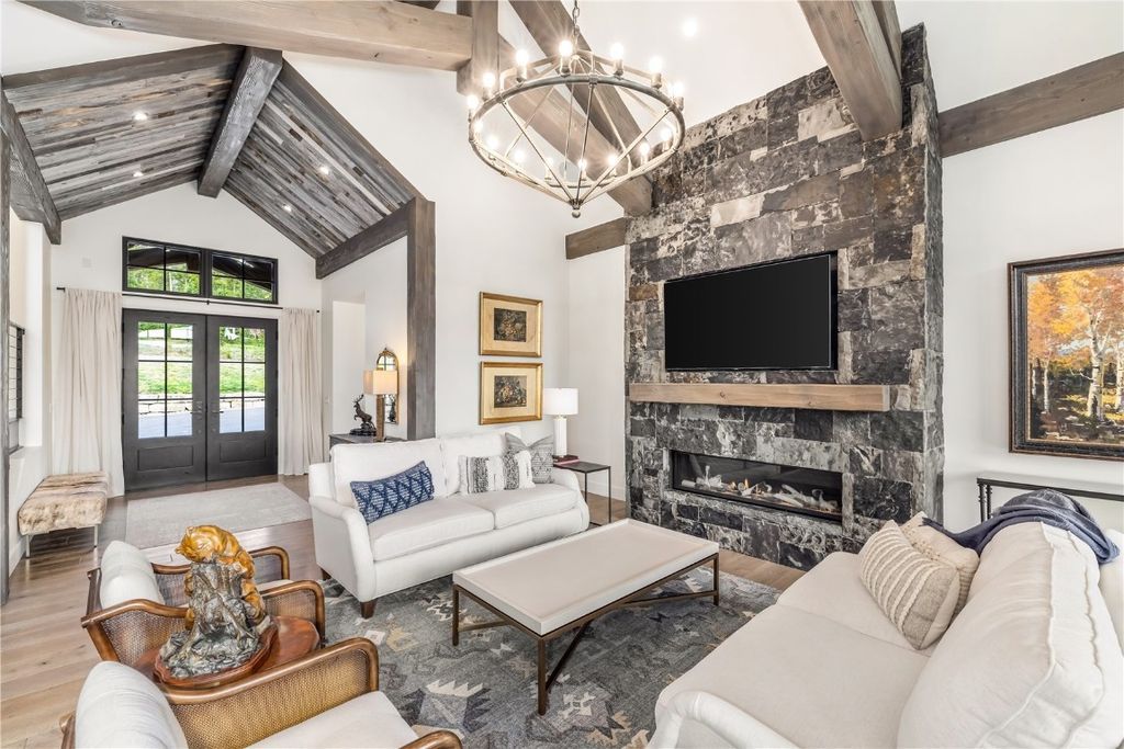 Rockridge Builders Crafts a Modern Mountain Farmhouse Gem in Colorado Offered at 5.5 Million 11
